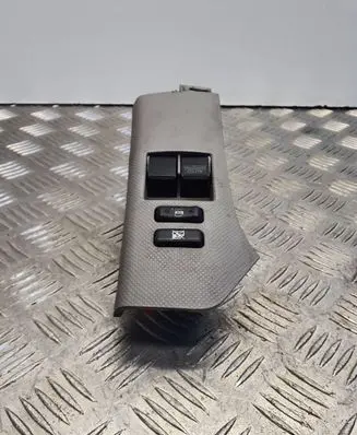 Toyota Yaris Electric window control switch