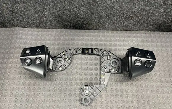 Mercedes-Benz A W169 Steering wheel buttons/switches 1698207310