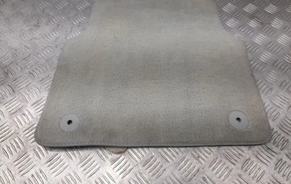 Audi A8 S8 D4 4H Rear floor mat 4H0863732B