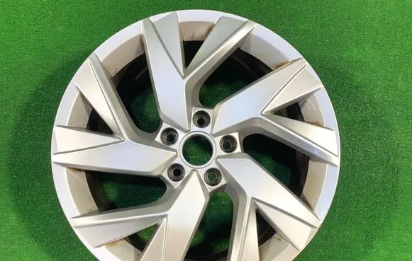 Volkswagen Tiguan R18 spare wheel 5NA601025AD