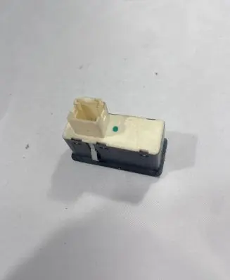 BMW 5 E39 Seat control switch 8352160