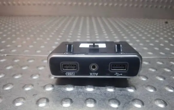 Fiat 500X Other control units/modules 735706588 6NR37DXSAD