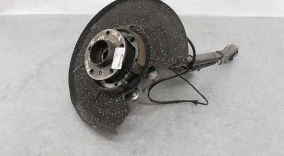 BMW X6 M Rear wheel hub spindle/knuckle 6879101 33326879101 6796001