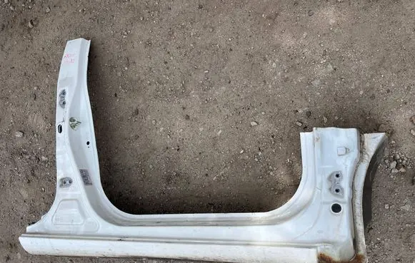 KIA Rio Sill