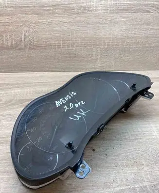 Toyota Avensis T250 Speedometer (instrument cluster) MB2574109877 8380005640K