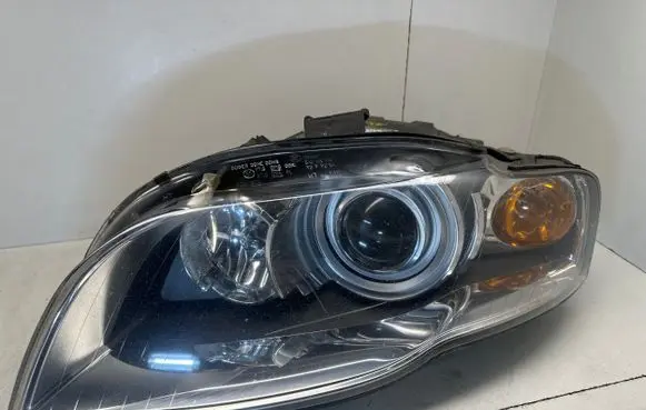 Audi A4 S4 B7 8E 8H Headlight/headlamp 8E0941029BB 18021804 LE03A6110
