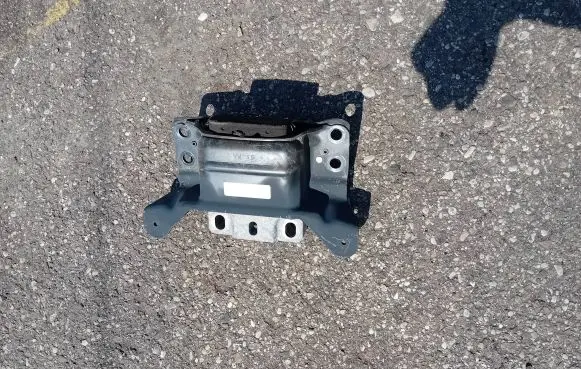 Audi Q2 - Gearbox mount 5Q0199555BG 07112017 X44AAP1K252SXL