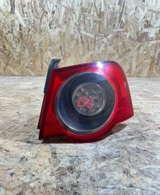 Volkswagen PASSAT B6 Rear/tail lights 3C5945096H