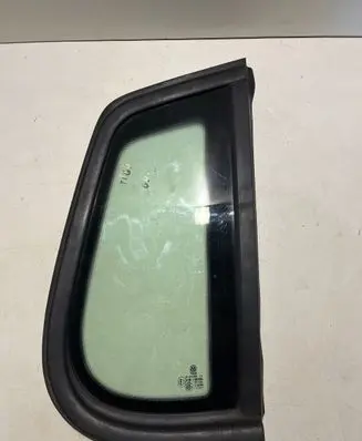 Volkswagen Tiguan Rear side window 5N08450425AP 5N0845042