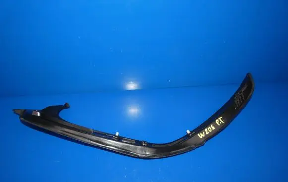 Mercedes-Benz C W205 Rear/tail light trim molding A2056901041