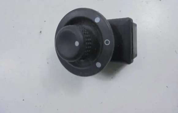 Renault Twingo II Wing mirror switch 8200002442B