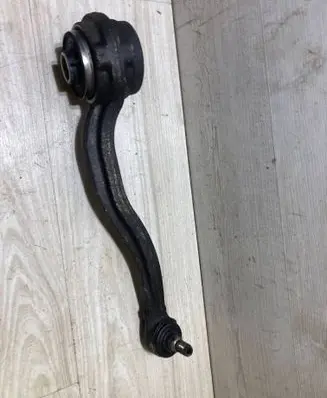 Mercedes-Benz C W204 Front control arm 20304L