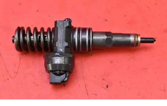 Skoda Superb B5 (3U) Fuel injector 038130073BA