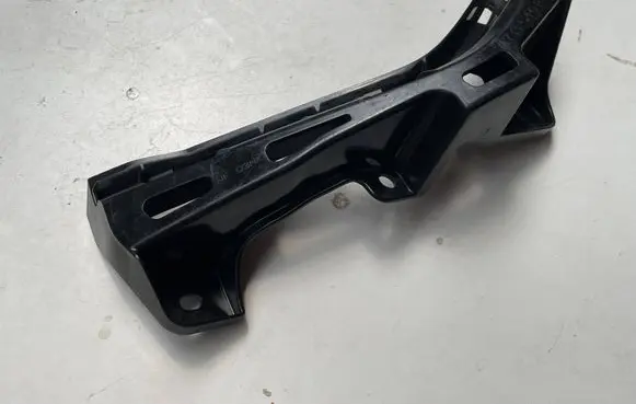 Suzuki Swift I Rear glass lock/latch 7173352R0R