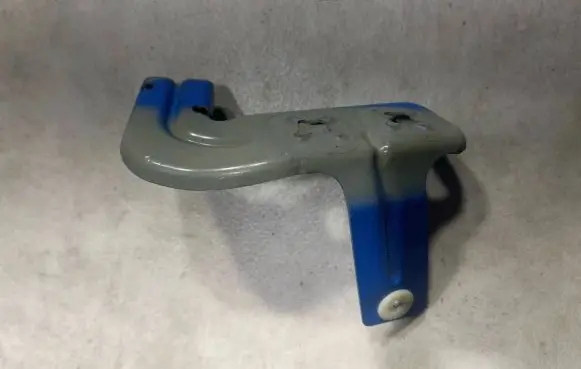 BMW M4 F82 F83 Fender mounting bracket 7255821