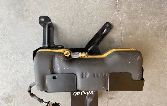 Porsche Cayenne (9PA) Tailgate hydraulic pump motor 7L5827449 018674 HB70654002