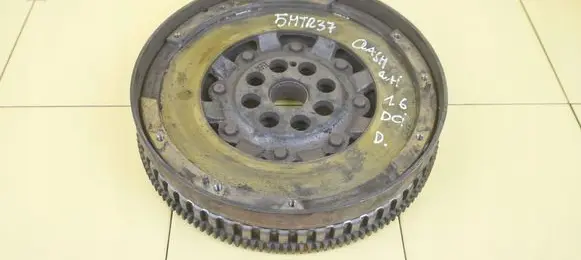 Nissan Qashqai Dual mass flywheel 5HTR37
