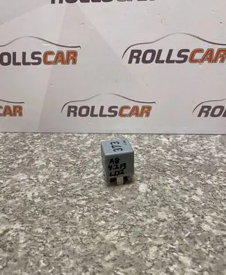 Audi A8 S8 D3 4E Other relay 8D0951253A V23134B52X301