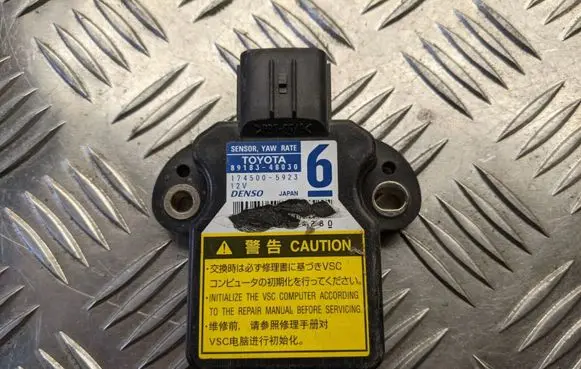 Toyota Prius (XW30) ESP acceleration yaw rate sensor 1745005923 8918348030