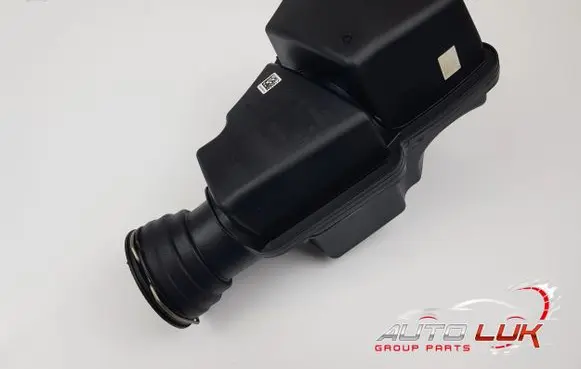BMW 3 G20 G21 Air filter box cover 8656981