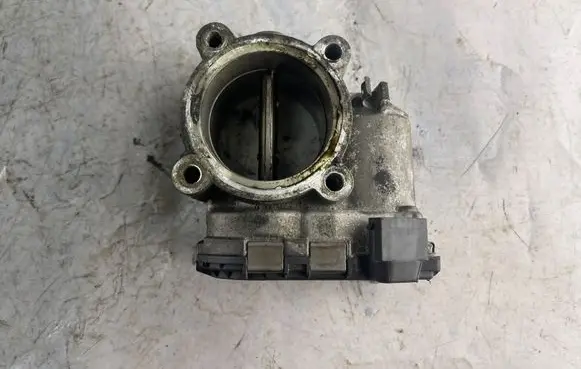 Jeep Grand Cherokee (WK) Electric throttle body valve A6420900070 0281002678