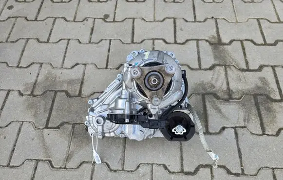 BMW X3 G01 Gearbox transfer box case 5A12593