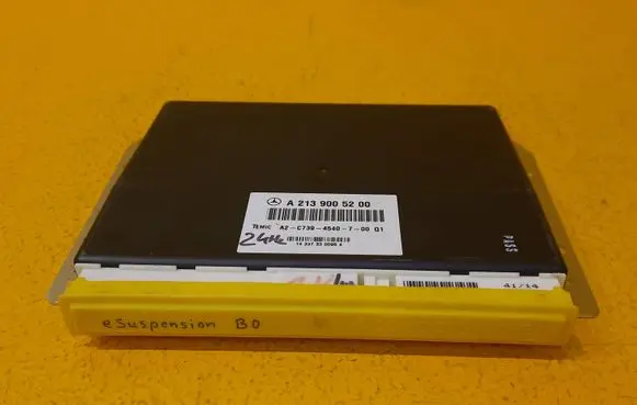 Mercedes-Benz E W213 Air suspension control unit module (rear) A2139005200