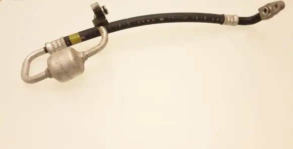 Lexus CT 200H Air conditioning (A/C) pipe/hose