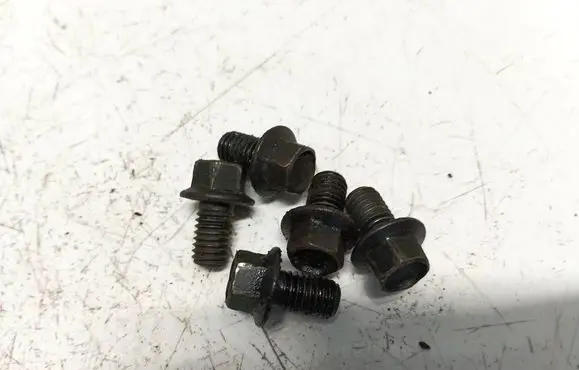 Mazda 5 Nuts/bolts 