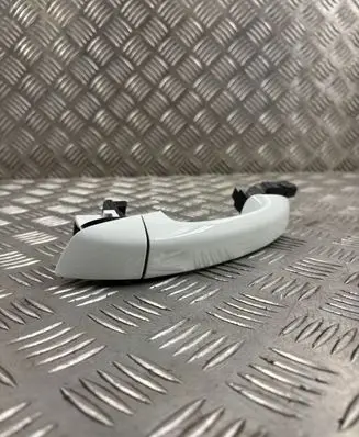 Volkswagen Touareg II Front door exterior handle 7P6837205F