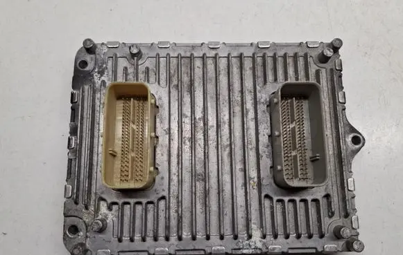 Chrysler Pacifica Engine control unit/module 05150888AD P05150888AD