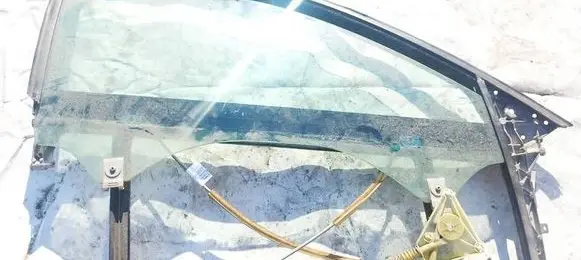 Audi A3 S3 8P Front door window glass four-door AS2