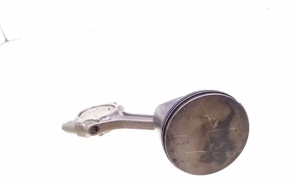 Opel Astra H Piston with connecting rod