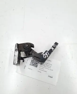 Audi A4 S4 B7 8E 8H Rear door upper hinge