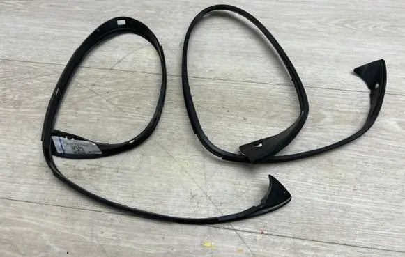 Porsche Cayenne (92A) Under headlight/headlamp trim 