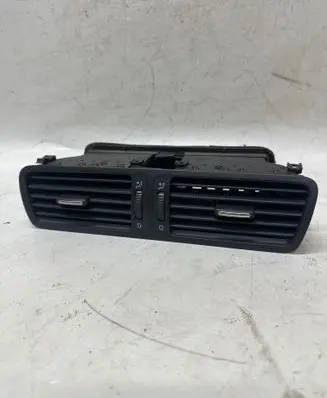 Volkswagen PASSAT B6 Dash center air vent grill 3C2819728D P0110957