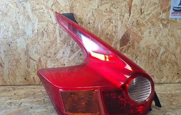 Nissan Juke I F15 Rear/tail lights