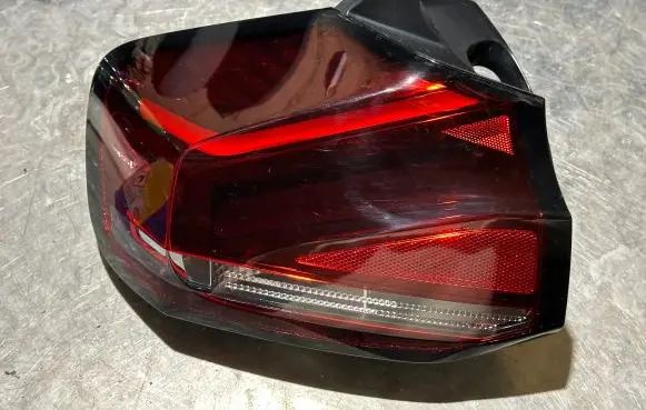 Citroen C4 III e-C4 Rear/tail lights 9831100280