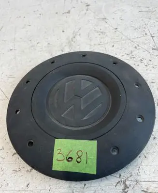 Volkswagen Transporter - Caravelle T5 Original wheel cap 7H0601151C