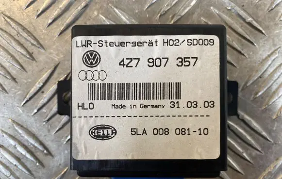 Audi A4 S4 B6 8E 8H Light module LCM 4Z7907357 5LA00808110