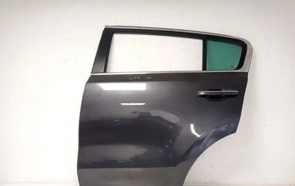 KIA Sportage Rear door