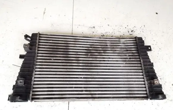 Opel Zafira B Intercooler radiator 13223395 wtp8784