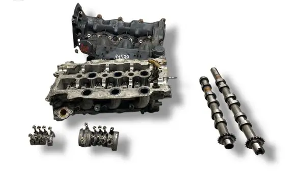 Jaguar S-Type Engine head 4R8Q6090AF 4R8Q6A270AB 4R8Q6A272AC