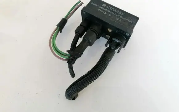 Volvo S40, V40 Glow plug pre-heat relay 7700107794