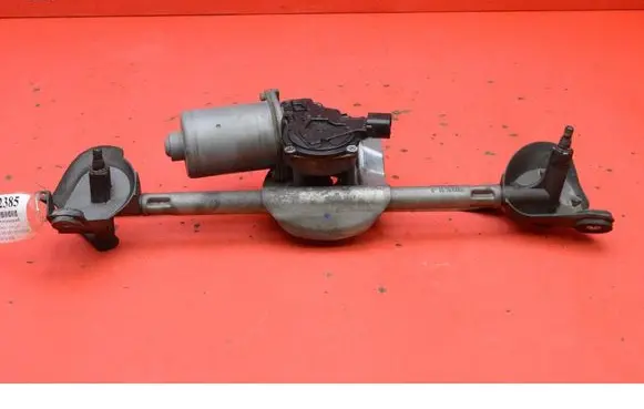 Toyota Yaris Verso Front wiper linkage and motor 850100D020