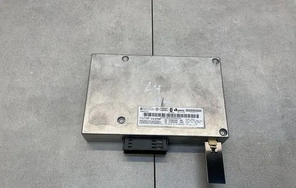 Audi A4 S4 B8 8K Bluetooth control unit module 8T0862335C