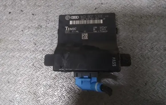 Skoda Octavia Mk2 (1Z) Gateway control module 1K0907530E 1K0907951
