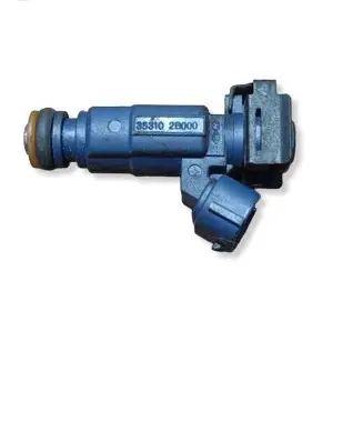 Hyundai i30 Fuel injector 353102B000
