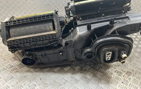 Volkswagen Golf VIII Interior heater climate box assembly 5WB816001C