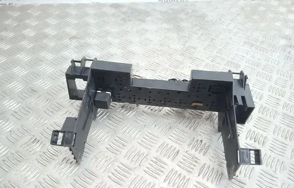 Renault 19 Fuse module 7700784282